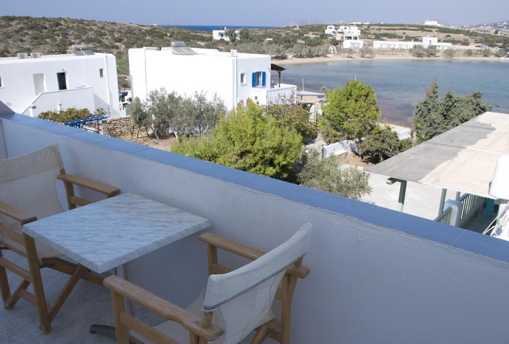 Nicolas Antiparos Exterior foto
