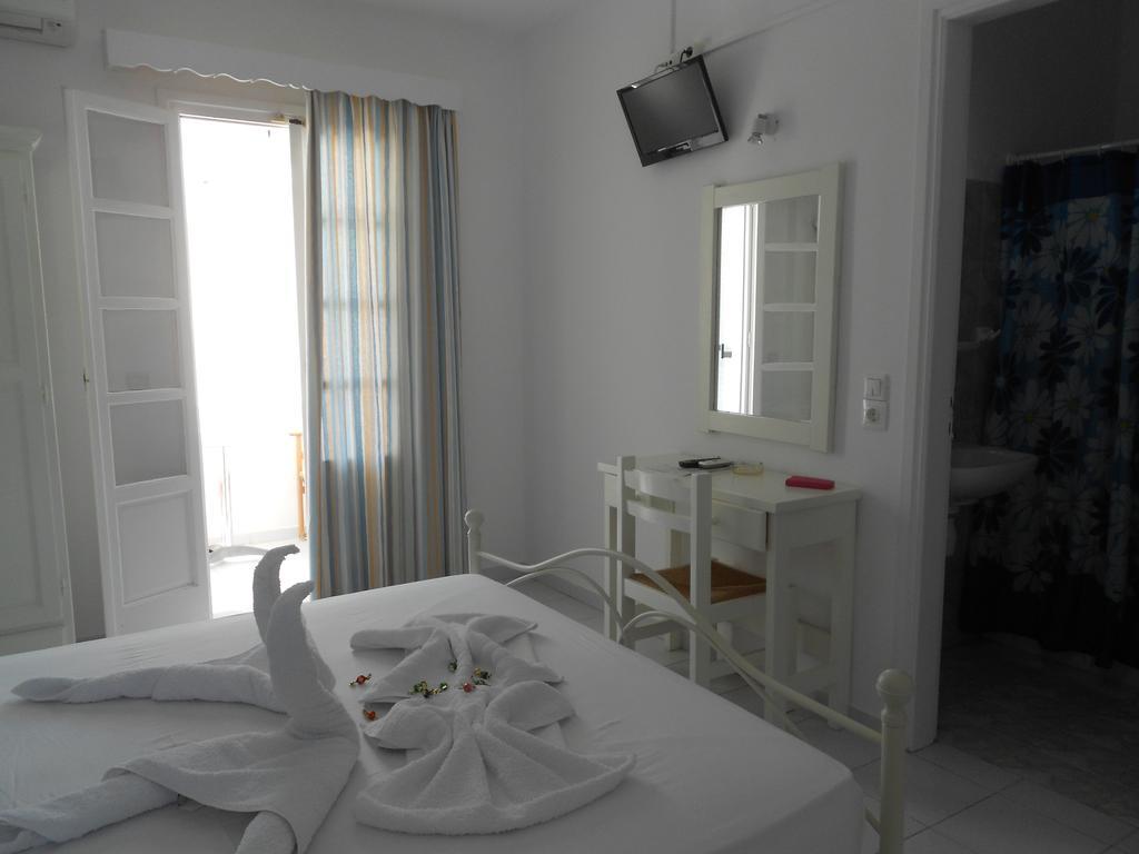 Nicolas Antiparos Exterior foto